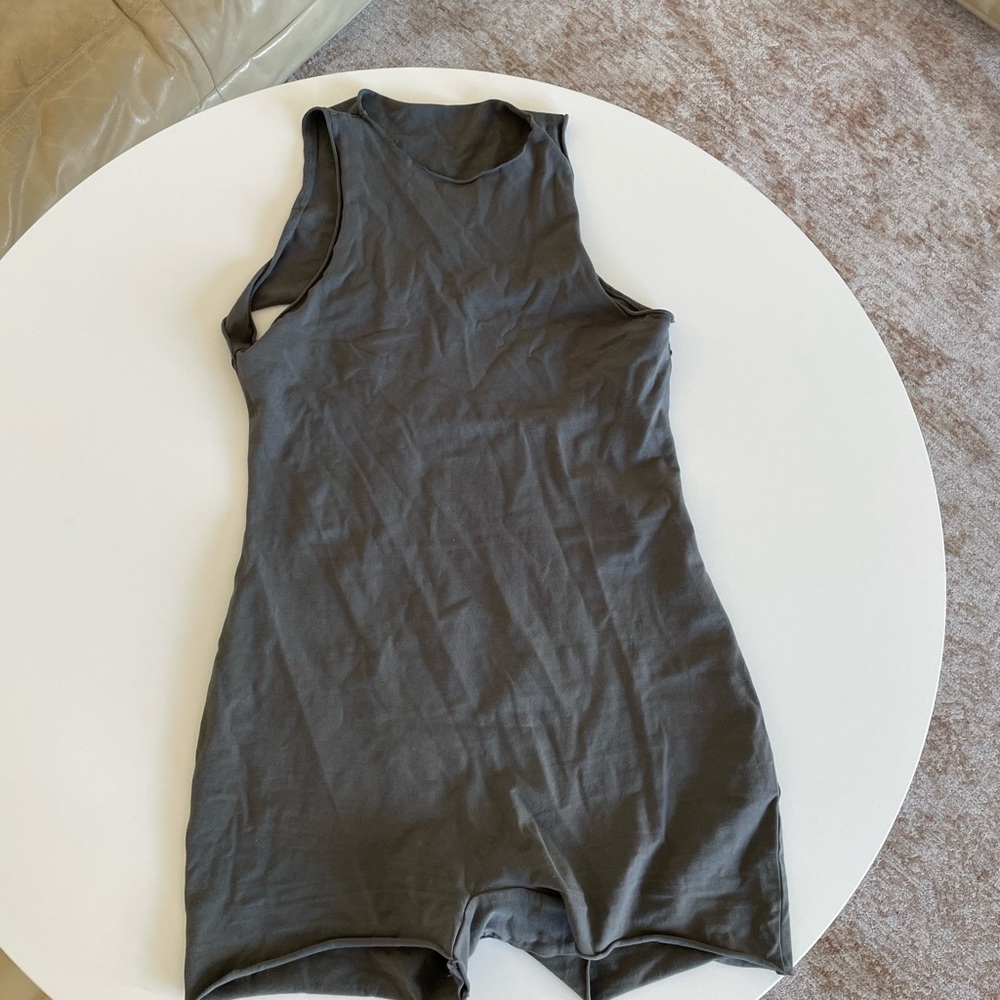 SKIMS raw edge onesie , gunmetal, L, NWT